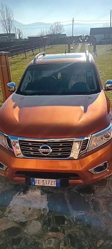 Second-hand Nissan Navara N-Connecta 190 CP (139 kW) 2016 Maro Pickup