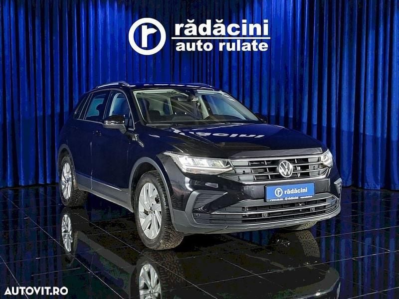 Culoarenegru Utilizat 2020 VW Tiguan SUV | 24.000 EUR (Preț bun) - Imagine 1/3
