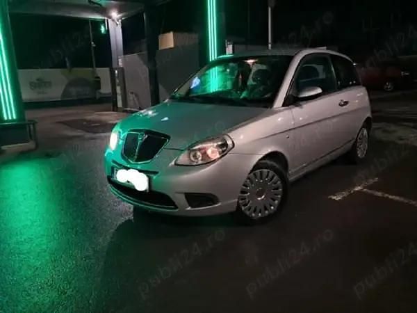 Second-hand Lancia Ypsilon 2009 Hatchback