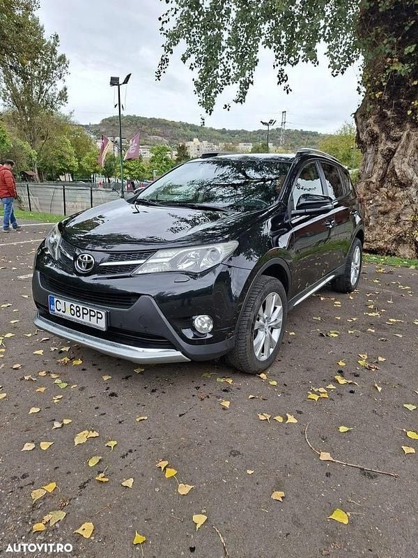 Culoarenegru Utilizat 2015 Toyota RAV4 Luxury SUV | 14.950 EUR (Puțin scump) - Imagine 1/4