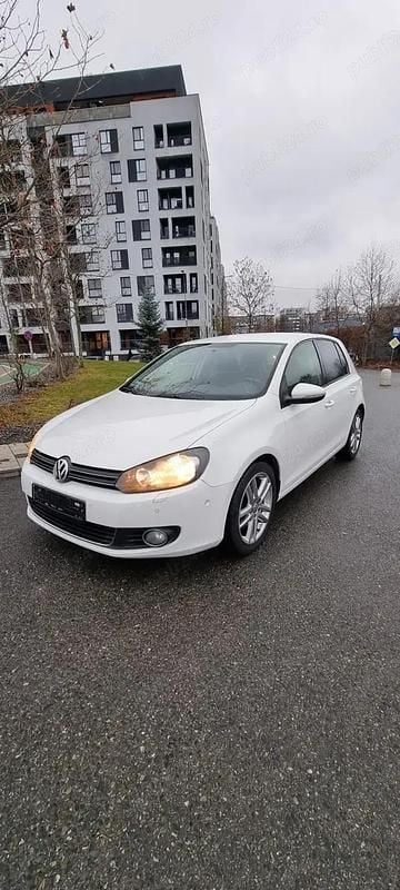 Utilizat 2009 VW Golf VI Highline Hatchback | 3.200 EUR (Preț bun) - Imagine 1/4