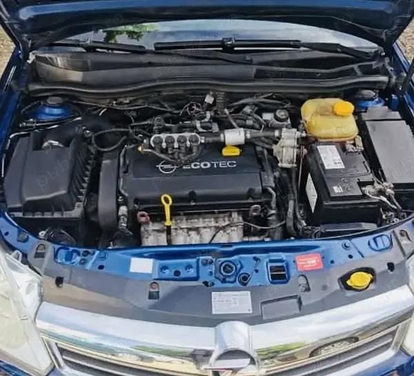 Second-hand Opel Astra 115 CP (84 kW) 2009 Albastru Hatchback