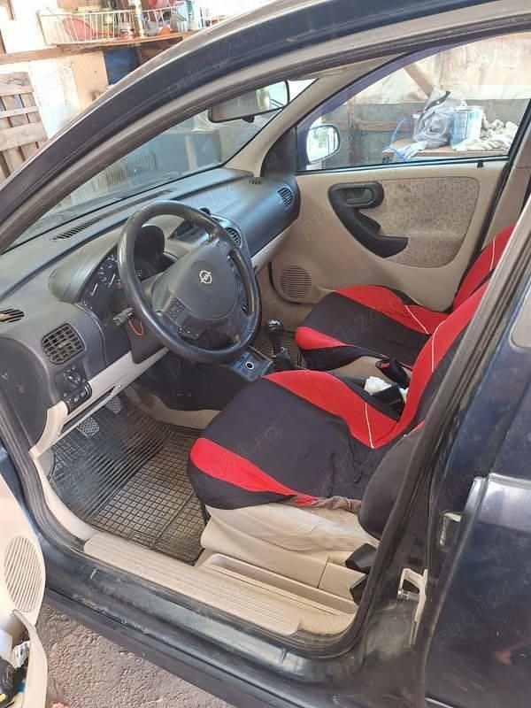 Second-hand Opel Corsa 75 CP (55 kW) 2001 Hatchback