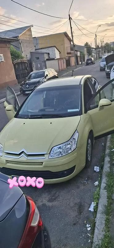 Bej Utilizat 2005 Citroën C4 Coupe | 1.500 EUR - Imagine 1/4