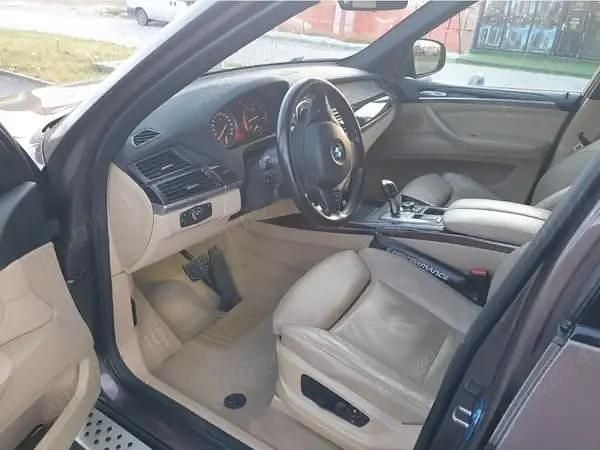 Second-hand BMW X5 306 CP (225 kW) 2012 Maro SUV