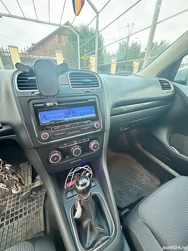 Second-hand VW Golf VI 122 CP (89 kW) 2010 Hatchback