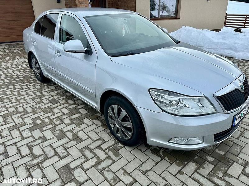 Second-hand Skoda Octavia Ambiente 140 CP (102 kW) 2013 Culoaregri Berlinǎ