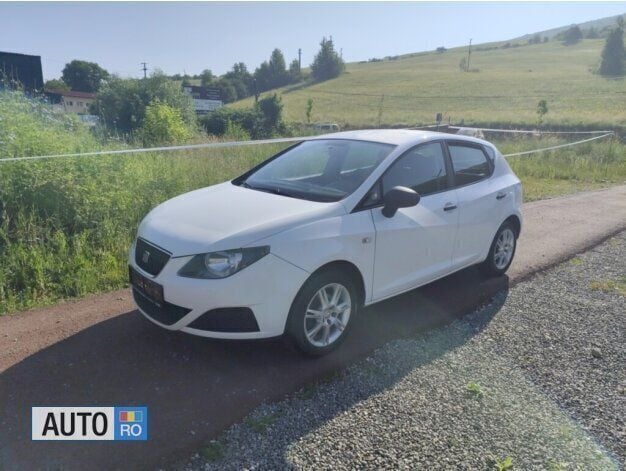 Alb Utilizat 2011 Seat Ibiza ST Break | 2.990 EUR - Imagine 1/4