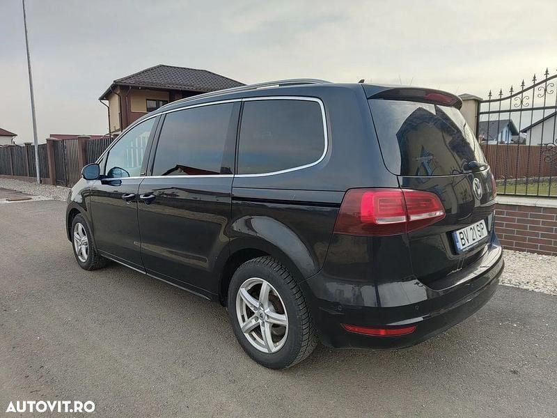 Second-hand VW Sharan Allstar 150 CP (110 kW) 2016 Culoarenegru Monovolum
