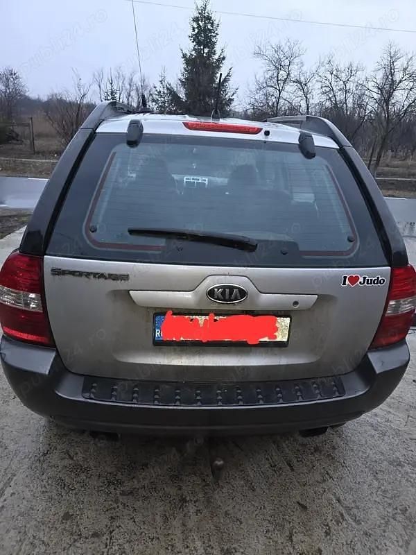 Second-hand Kia Sportage 113 CP (83 kW) 2005 Gri SUV