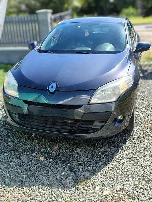 Utilizat 2010 Renault Mégane III Hatchback | 4.850 EUR (Preț OK) - Imagine 1/4