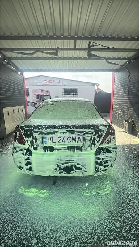 Utilizat 2002 Ford Mondeo Berlinǎ | 750 EUR (Preț bun) - Imagine 1/4