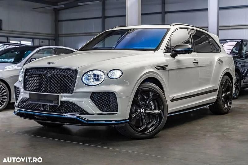 Alb Utilizat 2024 Bentley Bentayga SUV | 261.800 EUR - Imagine 1/4