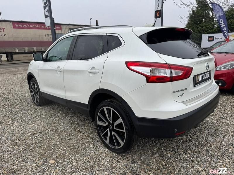Second-hand Nissan Qashqai 130 CP (95 kW) 2016 Alb SUV