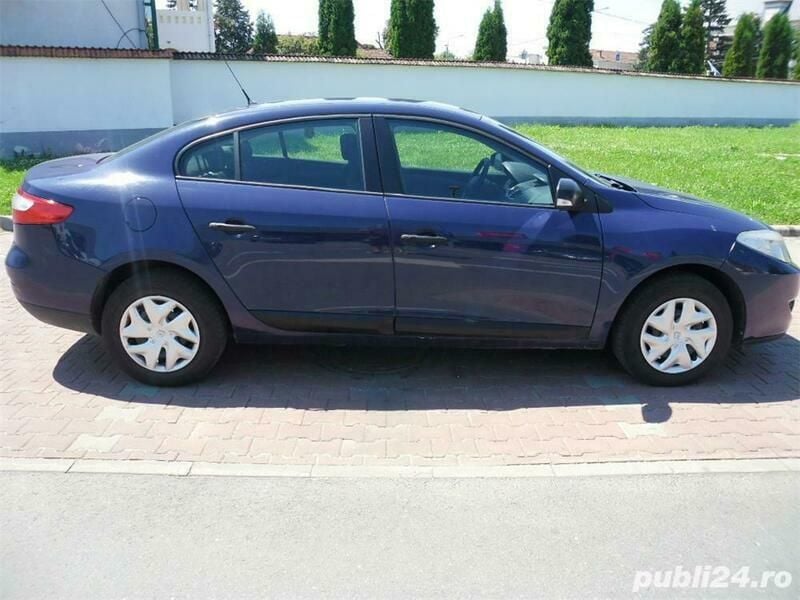 Second-hand Renault Fluence 66 kW (90 CP) 2011 Albastru Berlinǎ