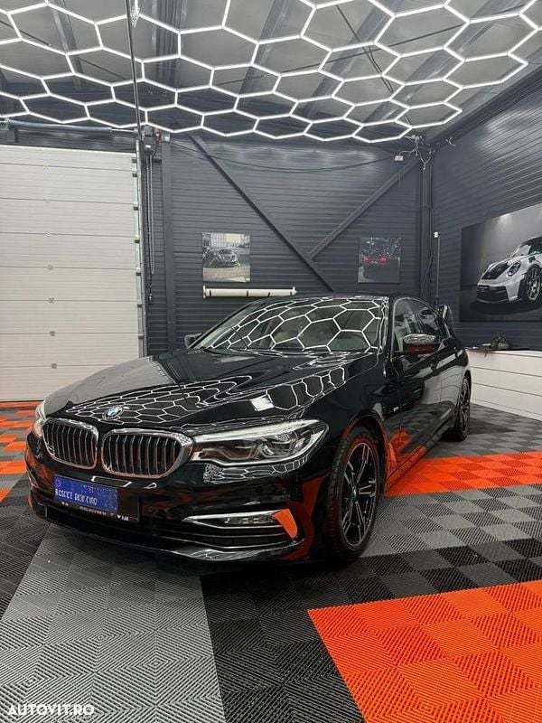 Culoarenegru Utilizat 2018 BMW 520 Berlinǎ | 30.399 EUR (Scump) - Imagine 1/4