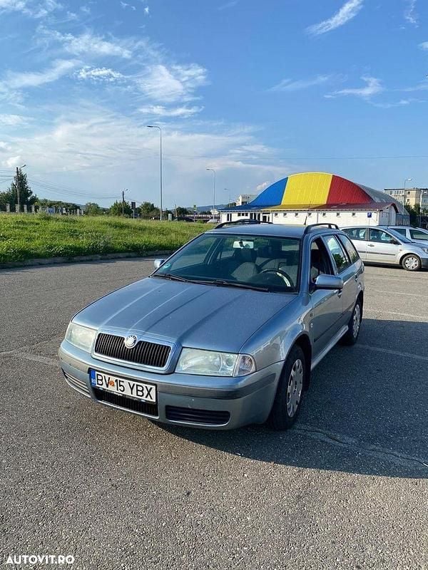 Culoarealbastru Utilizat 2003 Skoda Octavia Ambiente Break | 1.500 EUR (Preț OK) - Imagine 1/4