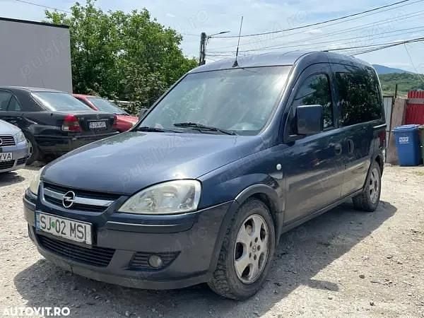 Utilizat 2006 Opel Combo Monovolum | 2.100 EUR - Imagine 1/4