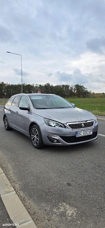Culoaregri Utilizat 2017 Peugeot 308 Hatchback | 6.550 EUR (Preț bun) - Imagine 1/4