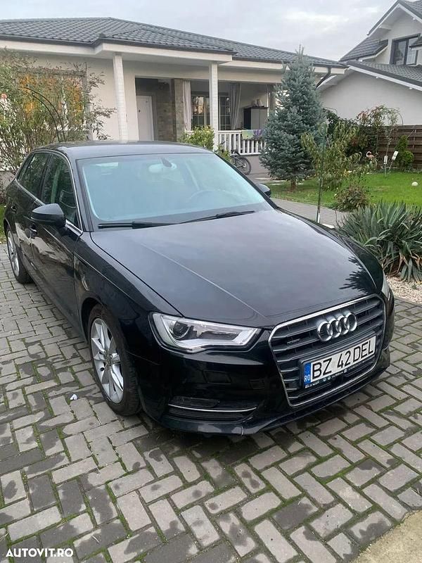 Culoarenegru Utilizat 2013 Audi A3 Sportback Ambition Hatchback | 11.200 EUR (Preț OK) - Imagine 1/4