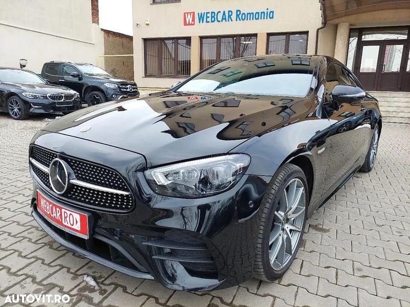 Culoarenegru Utilizat 2021 Mercedes E300 Cabrio | 54.399 EUR (Scump) - Imagine 1/4