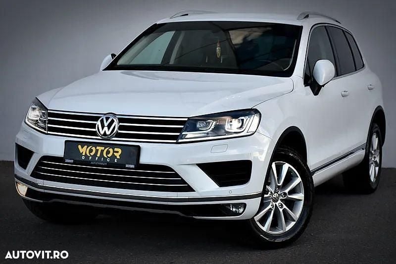 Second-hand VW Touareg 204 CP (150 kW) 2015 Culoarealb SUV