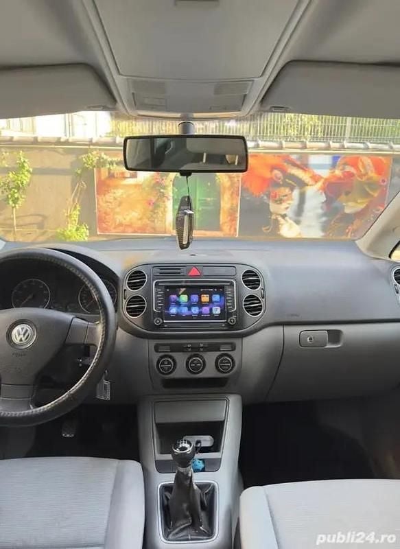 Utilizat 2006 VW Golf V Hatchback | 1.800 EUR (Preț bun) - Imagine 1/4