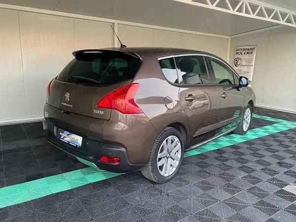 Auriu Utilizat 2013 Peugeot 3008 Monovolum | 6.450 EUR (Preț bun) - Imagine 1/4