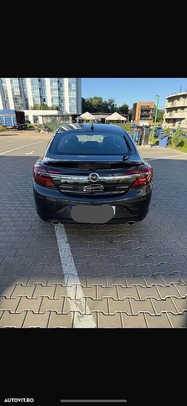 Culoarenegru Utilizat 2015 Opel Insignia Hatchback | 9.500 EUR - Imagine 1/4