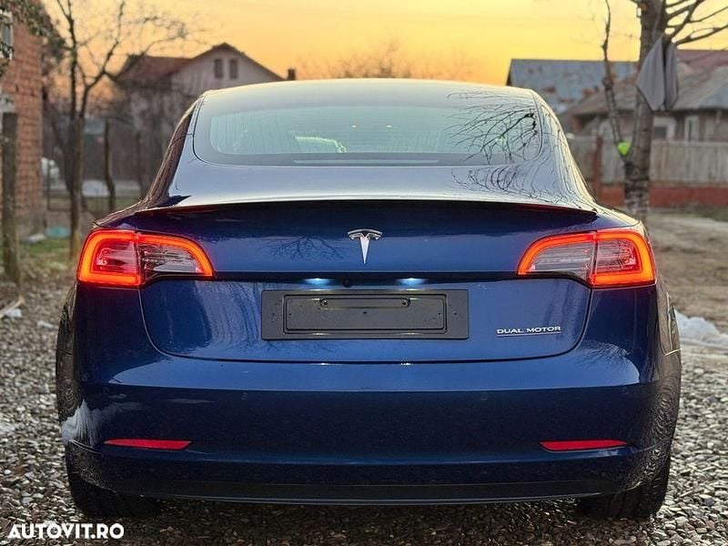 Second-hand Tesla Model 3 377 kW (513 CP) 2020 Culoarealbastru Berlinǎ