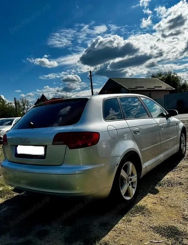 Argintiu Utilizat 2008 Audi A3 Berlinǎ | 2.800 EUR (Preț bun) - Imagine 1/4