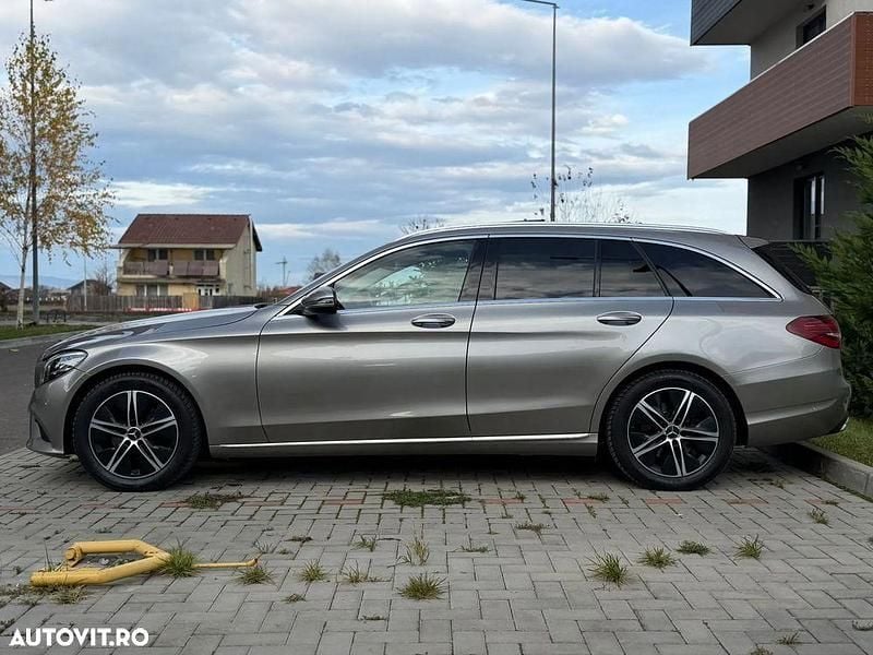 Culoaregri Utilizat 2019 Mercedes C200 Avantgarde Break | 14.700 EUR (Preț bun) - Imagine 1/4