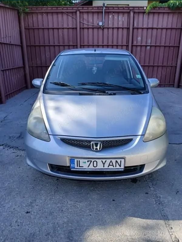 Utilizat 2006 Honda Jazz Hatchback | 3.500 EUR - Imagine 1/4