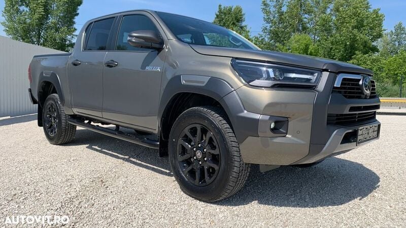 Nouă Toyota HiLux Edition 204 CP (150 kW) 2025 Verde Pickup