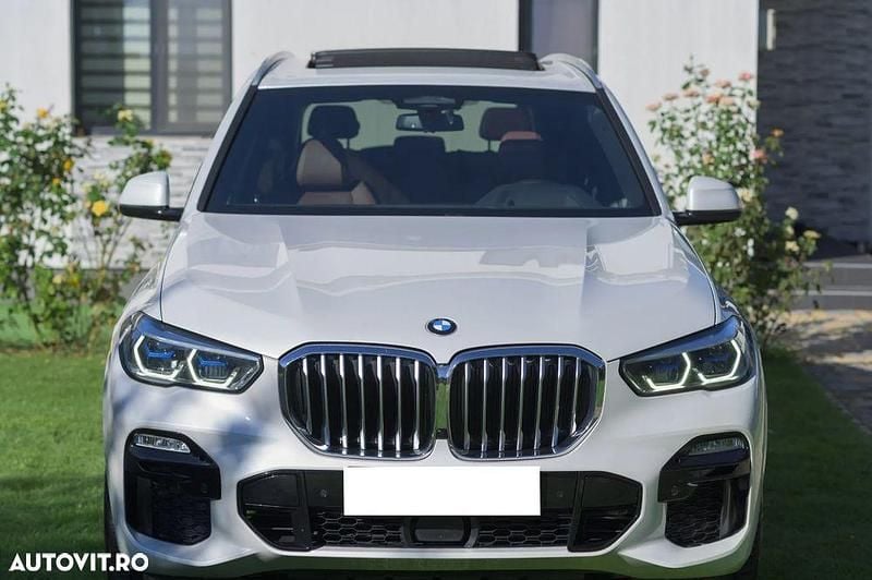 Culoarealb Utilizat 2021 BMW X5 Sport Line SUV | 53.300 EUR (Puțin scump) - Imagine 1/4