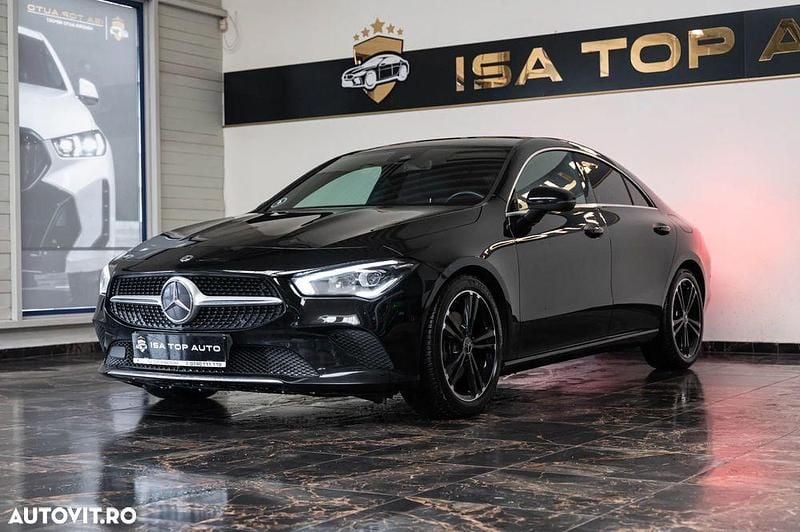 Culoarenegru Utilizat 2021 Mercedes CLA200 AMG line Berlinǎ | 26.620 EUR (Preț bun) - Imagine 1/4