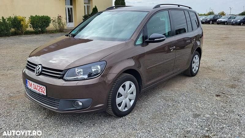 Culoaremaro Utilizat 2012 VW Touran Monovolum | 5.200 EUR (Preț OK) - Imagine 1/4