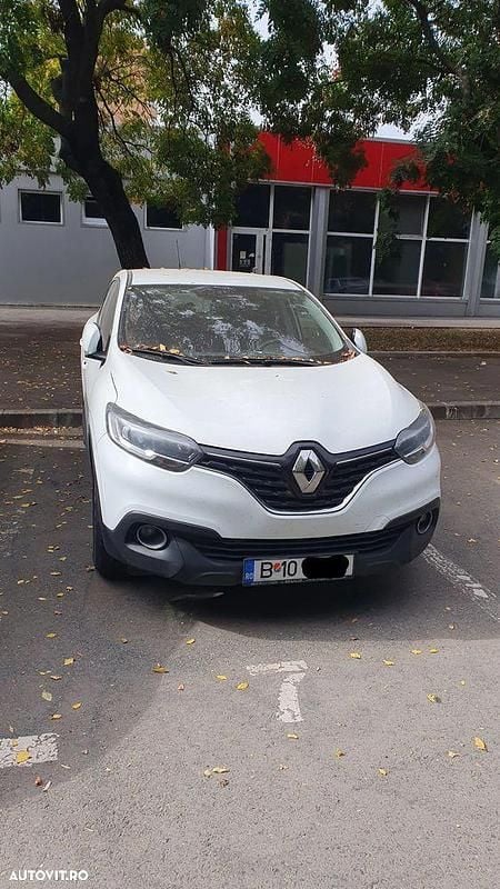 Culoarealb Utilizat 2017 Renault Kadjar Intens SUV | 10.500 EUR (Preț bun) - Imagine 1/4