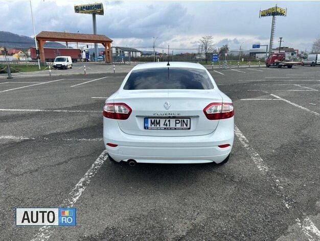 Second-hand Renault Fluence 110 CP (80 kW) 2015 Alb Berlinǎ