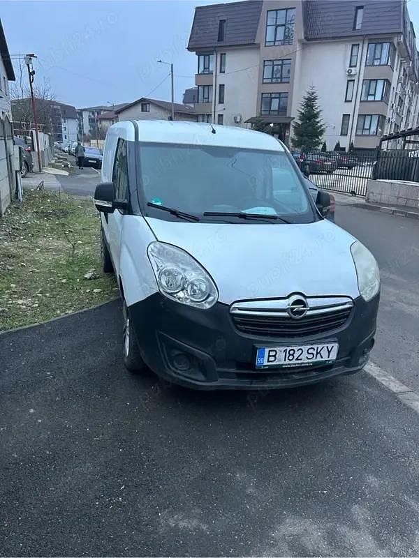 Second-hand Opel Combo 77 CP (56 kW) 2014 Monovolum