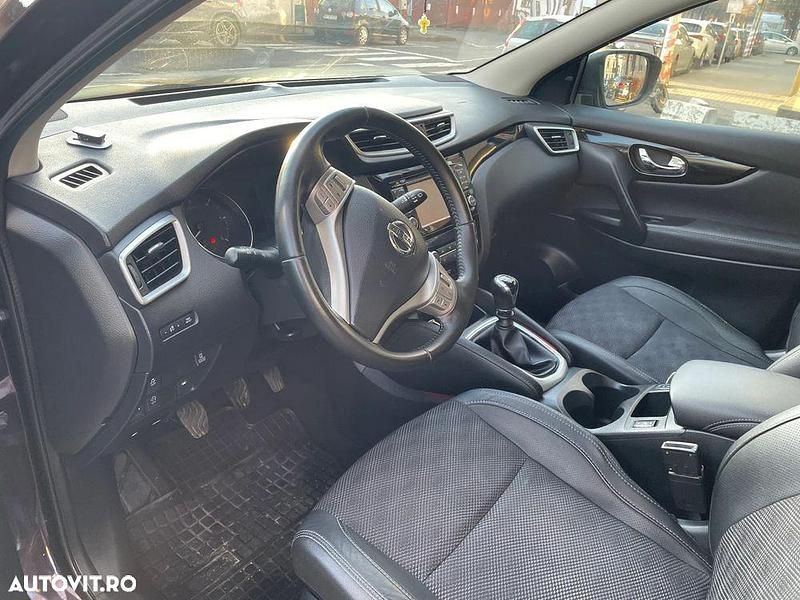 Second-hand Nissan Qashqai Tekna 130 CP (95 kW) 2014 Culoarealte culori SUV