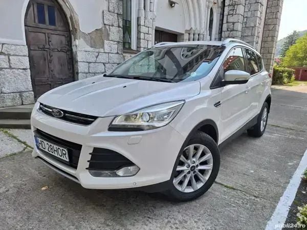Utilizat 2015 Ford Kuga SUV | 9.200 EUR (Preț OK) - Imagine 1/4