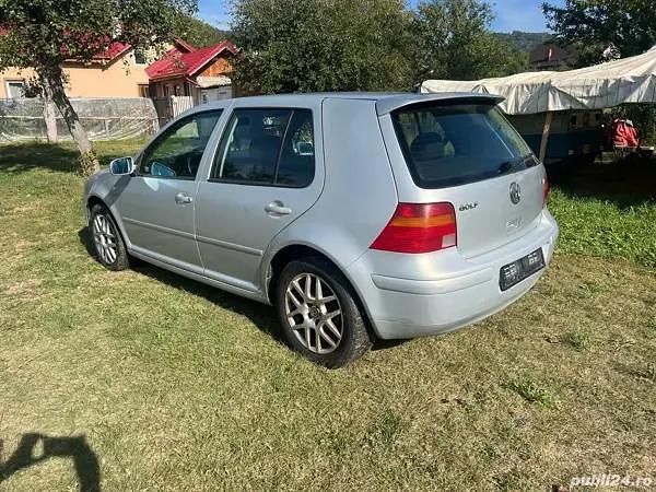 Second-hand VW Golf IV 85 CP (62 kW) 2000 Berlinǎ