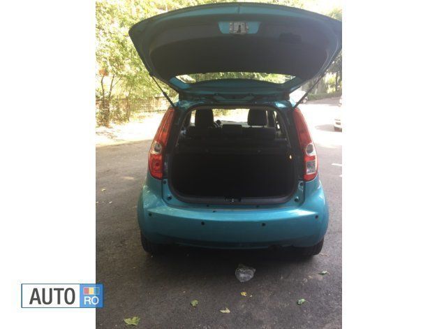 Second-hand Suzuki Splash 92 CP (67 kW) 2011 Verde Hatchback