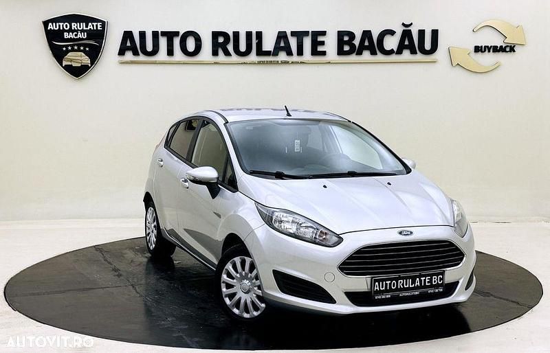 Second-hand Ford Fiesta 75 CP (55 kW) 2014 Culoareargint Hatchback