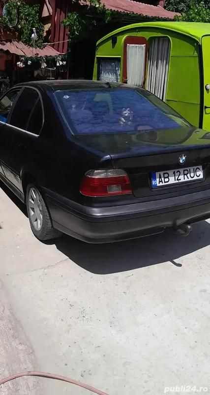 Second-hand BMW 520 131 CP (96 kW) 2002 Berlinǎ