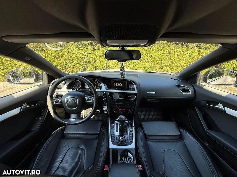 Second-hand Audi A5 S-Line 239 CP (175 kW) 2009 Culoarealb Coupe