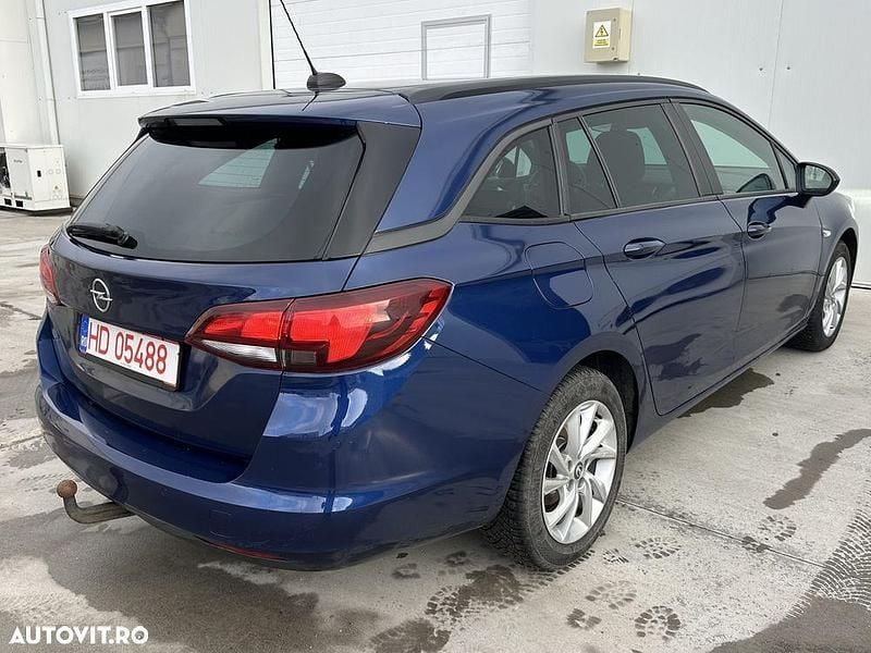 Second-hand Opel Astra Edition 122 CP (89 kW) 2021 Culoarealbastru Break