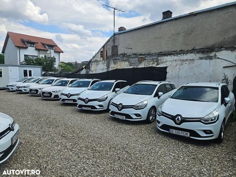 Culoarealb Utilizat 2020 Renault Clio GrandTour Zen Break | 7.865 EUR (Preț OK) - Imagine 1/4