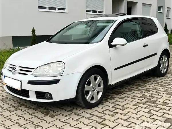 Alb Utilizat 2006 VW Golf V Coupe | 1.900 EUR (Preț OK) - Imagine 1/4